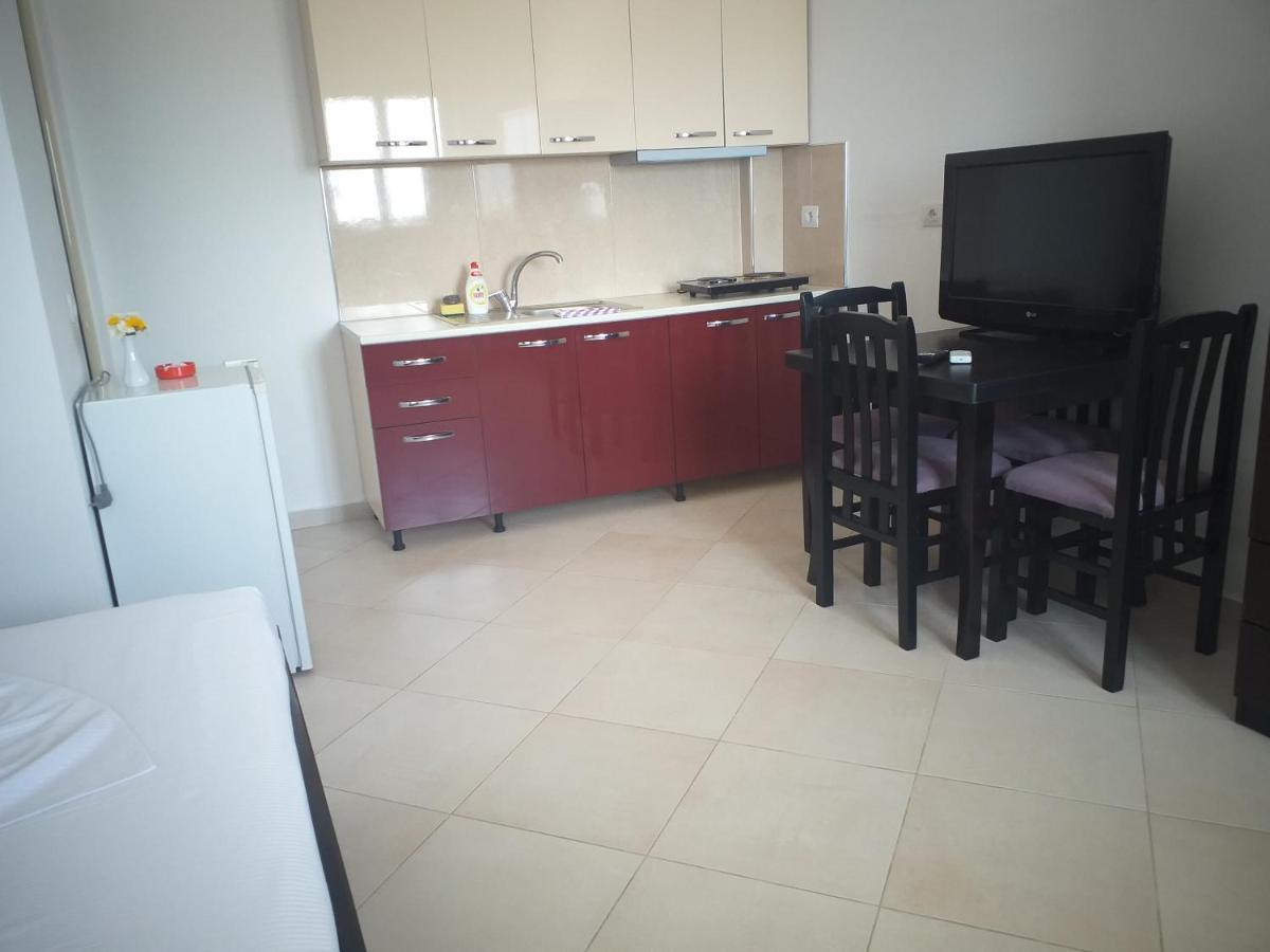 Grand Seaview Apartments Ksamil Exterior photo
